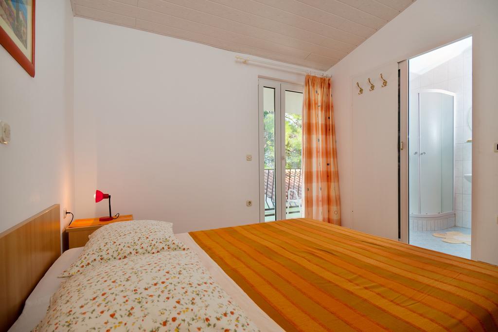 Beach Resort Apartments Bucina Baska Voda Luaran gambar