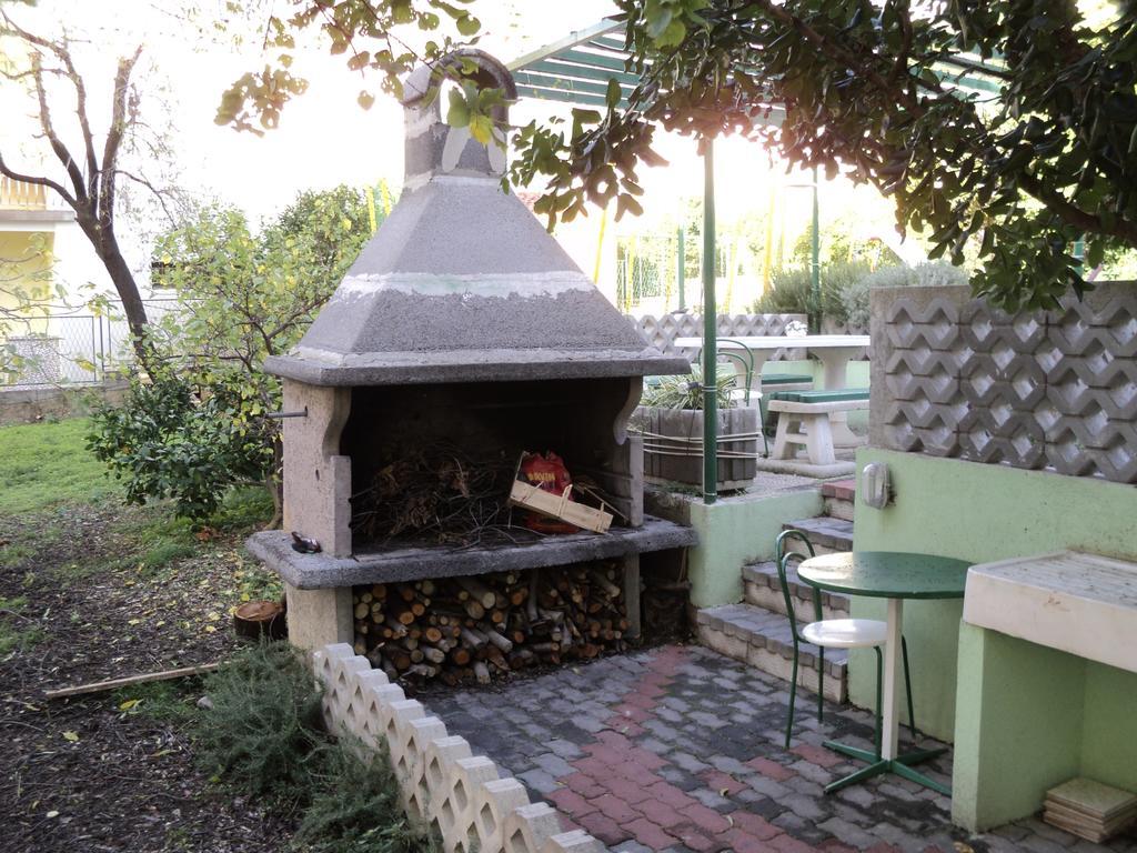 Beach Resort Apartments Bucina Baska Voda Luaran gambar