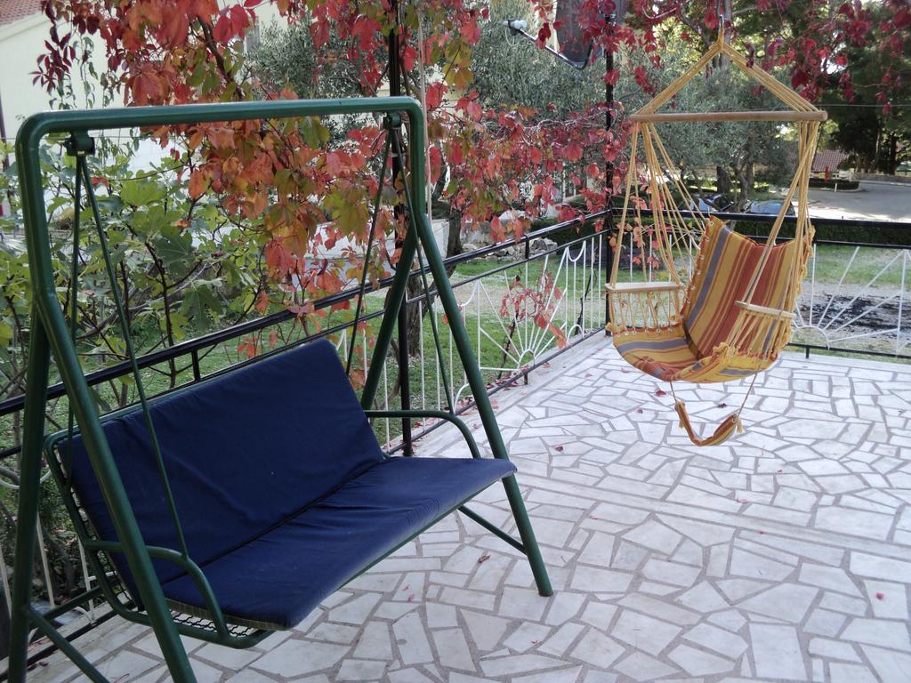 Beach Resort Apartments Bucina Baska Voda Luaran gambar