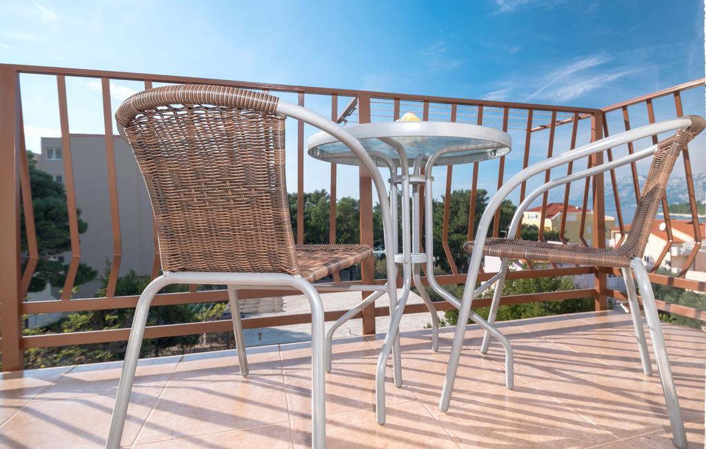 Beach Resort Apartments Bucina Baska Voda Luaran gambar