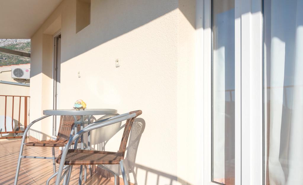 Beach Resort Apartments Bucina Baska Voda Luaran gambar