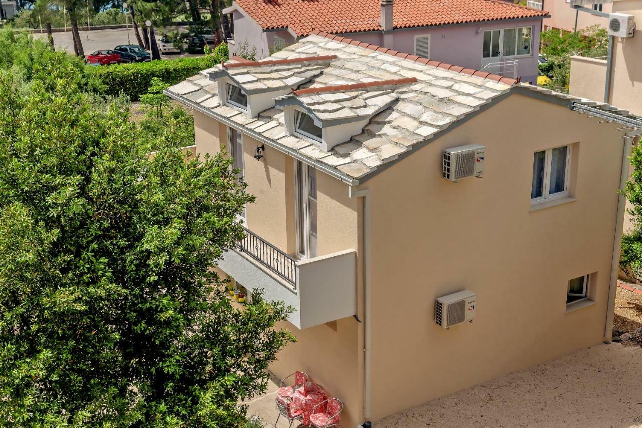 Beach Resort Apartments Bucina Baska Voda Luaran gambar